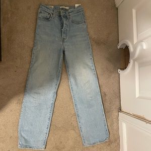Levi’s Ribcage Jeans